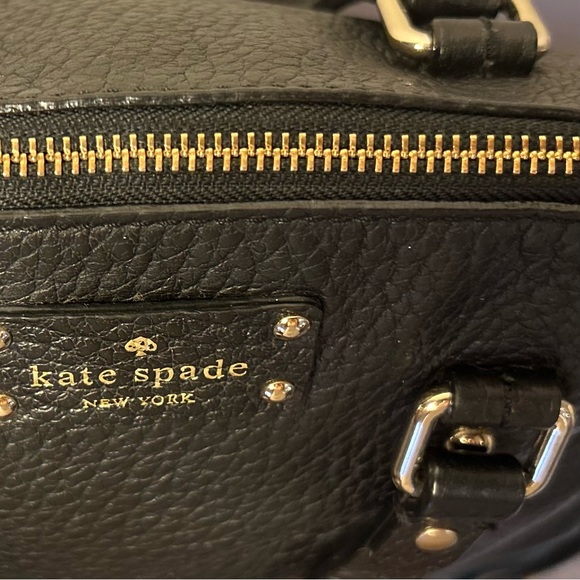 Kate Spade- Black Crocodile Handbag w/ removable adjustable straps. - Picture 6 of 16